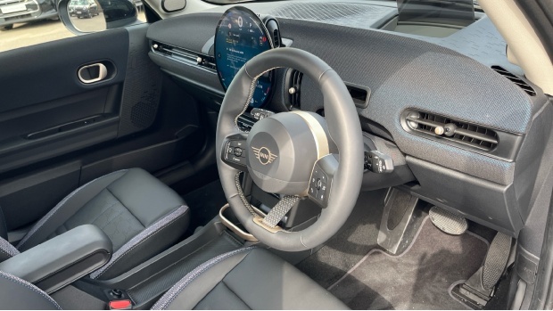 Mini Hatch 1.5C Classic Steptronic Euro 6 3-Door WX26RZY Silver #6
