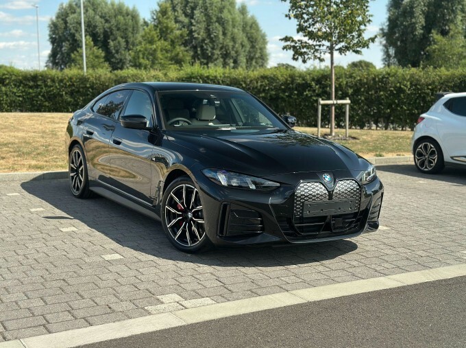 BMW i4 40 83.9Kwh M Sport Edrive Blue