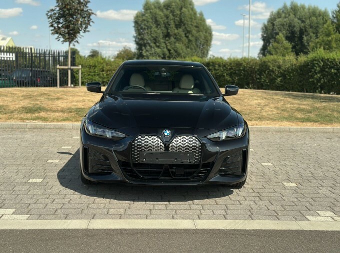 BMW i4 40 83.9Kwh M Sport Edrive NXC575E Blue #2