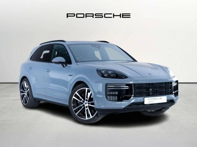 Porsche Cayenne V8 E-hybrid 25.9Kwh Turbo Tiptronics Euro 6 Grey