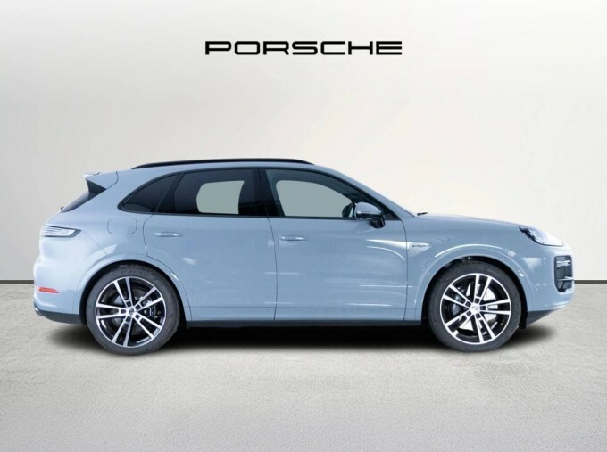 Porsche Cayenne V8 E-hybrid 25.9Kwh Turbo Tiptronics Euro 6 WN26ZNU Grey #2