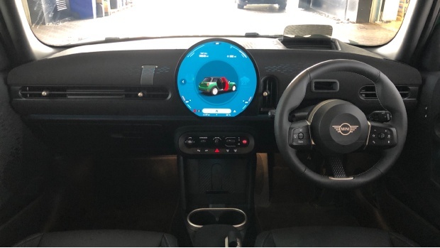 Mini Hatch 1.5C Exclusive Steptronic Euro 6 WR26XDC Green #4
