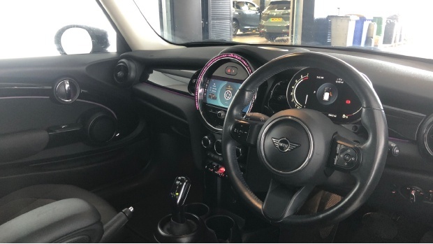 Mini Hatch Cooper Classic Steptronic Euro 6 WP73FLZ Black #6