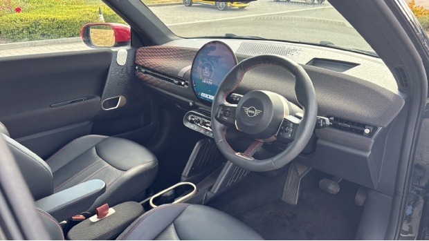 Mini Electric Countryman Sport S All4 Red #6