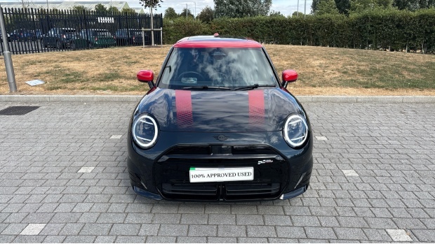 Mini Electric Countryman Sport S All4 Red #24