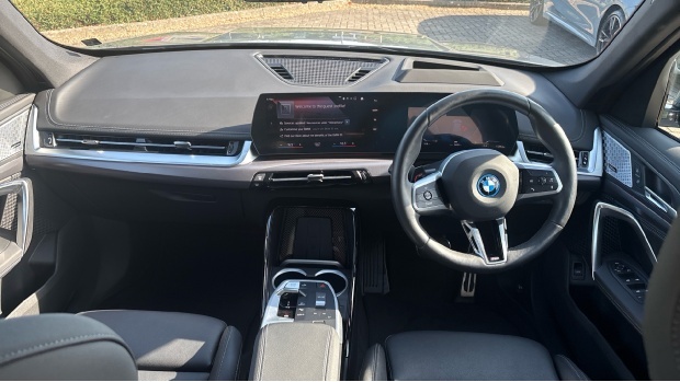 BMW iX1 30 66.5Kwh M Sport Xdrive 11Kw Charger #4