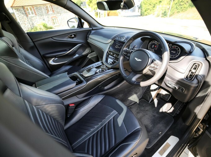 Aston Martin DBX V8 Euro 6 SW11BAY Silver #3