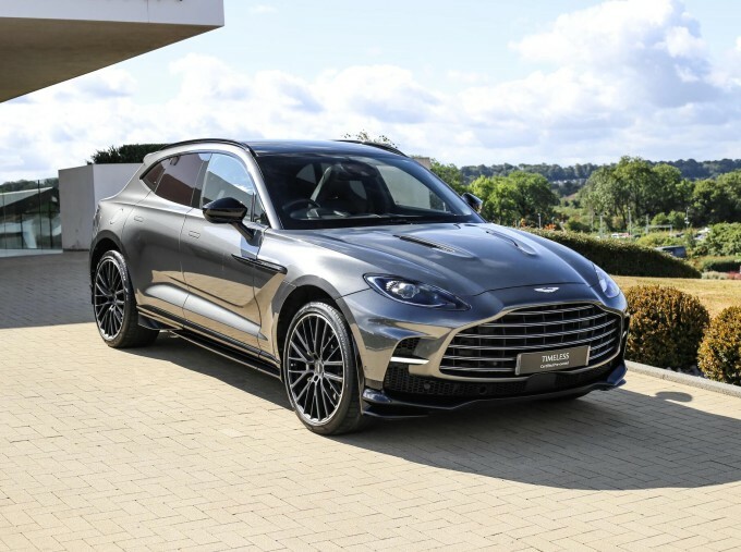 Aston Martin DBX V8 Euro 6 SW11BAY Silver