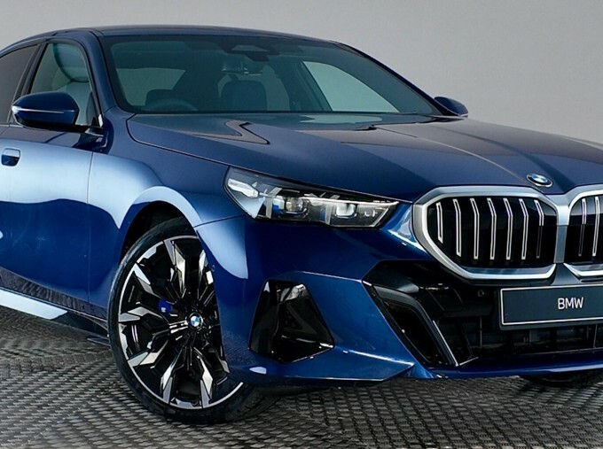 BMW 5 Series 520I Mht M Sport Steptronic Euro 6 Blue
