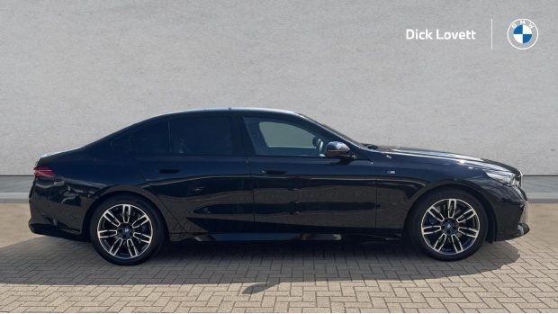 BMW i5 40 83.9Kwh M Sport Edrive 11Kw Charger Black #3