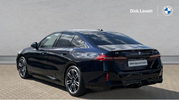 BMW i5 40 83.9Kwh M Sport Edrive 11Kw Charger Black #2