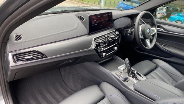 BMW 5 Series 530E M Sport Black #7