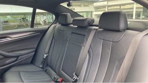 BMW 5 Series 530E M Sport Black #12