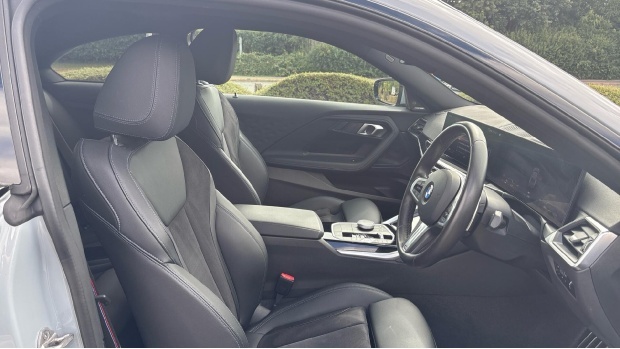 BMW 2 Series 220I Mht M Sport Dct Black #11