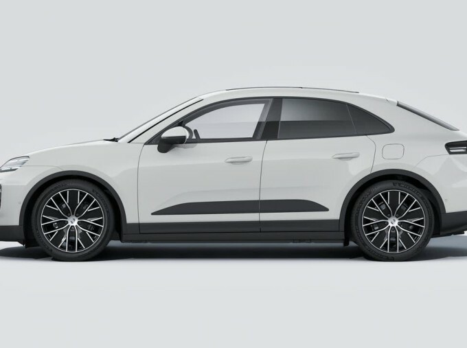 Porsche Macan 100Kwh 4 4Wd 5-Door #2