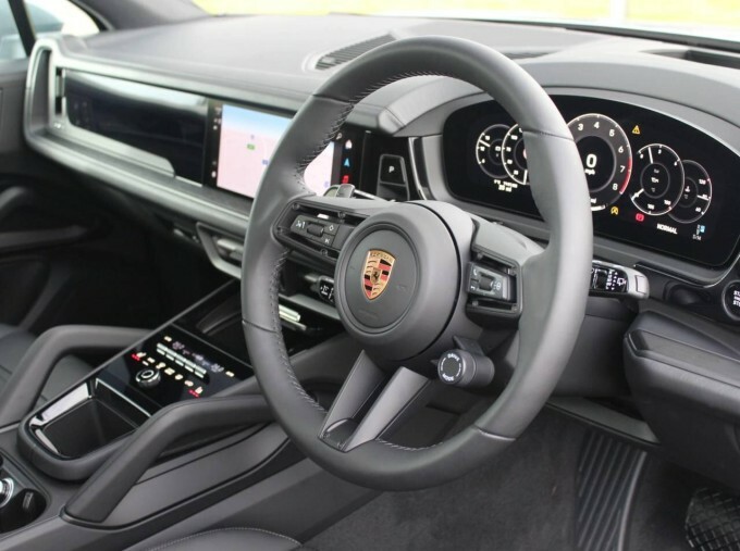 Porsche Cayenne 3.0T V6 Black Edition Tiptronics 4Wd Euro 6 5-Door Grey #4