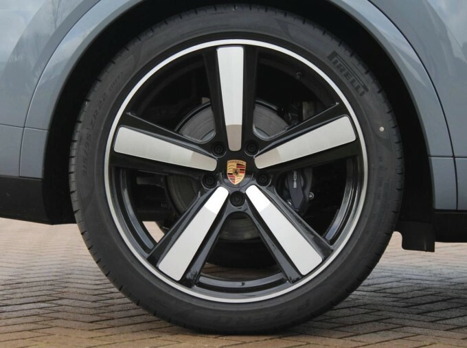 Porsche Cayenne 3.0T V6 Black Edition Tiptronics 4Wd Euro 6 5-Door Grey #6