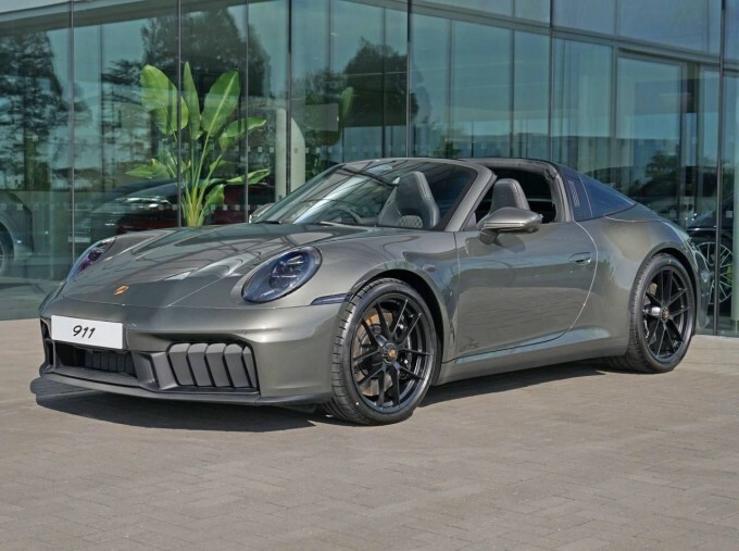 Porsche 911 Carrera 4 Gts Cabriolet 2026 Grey #10