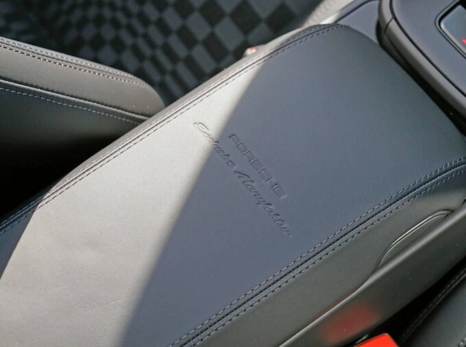 Porsche 911 Carrera 4 Gts Cabriolet 2026 Grey #15