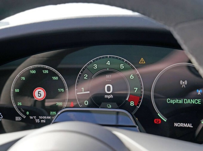 Porsche 911 Carrera 4 Gts Cabriolet 2026 Grey #35