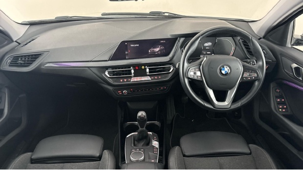 BMW 1 Series 118I Sport Euro 6 5-Door White #4
