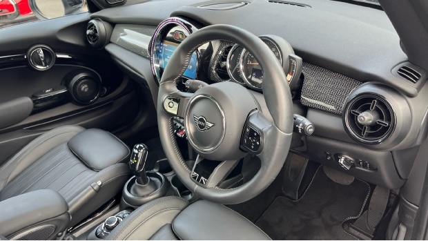 Mini Hatch Cooper Exclusive Steptronic Euro 6 OW72DDL White #6