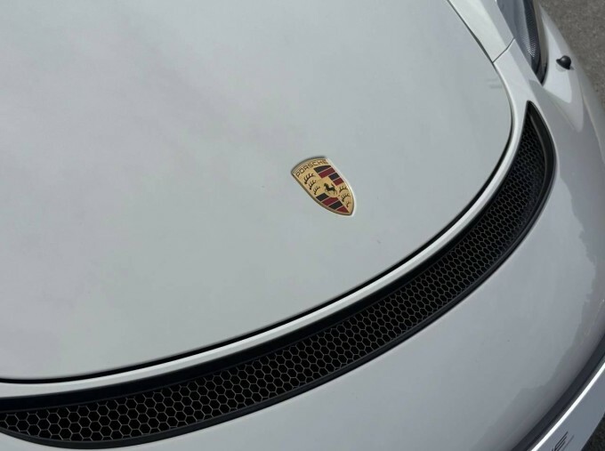 Porsche 718 Spyder 4.0L 4.0 2,700 Miles Only Silver #52