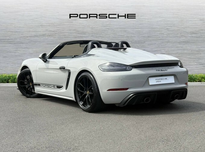 Porsche 718 Spyder 4.0 Spyder Euro 6 2-Door  #2
