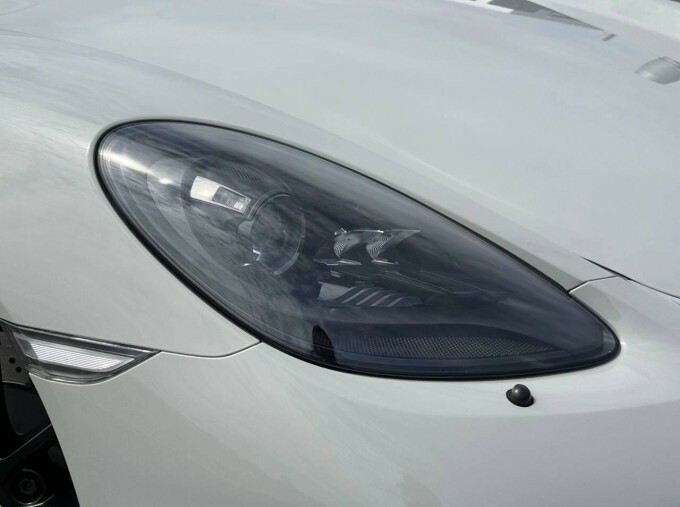 Porsche 718 Spyder 4.0L 4.0 2,700 Miles Only Silver #53