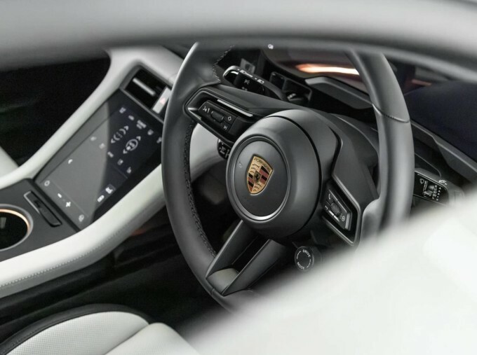 Porsche Taycan 420Kw 4S 93Kwh Grey #22