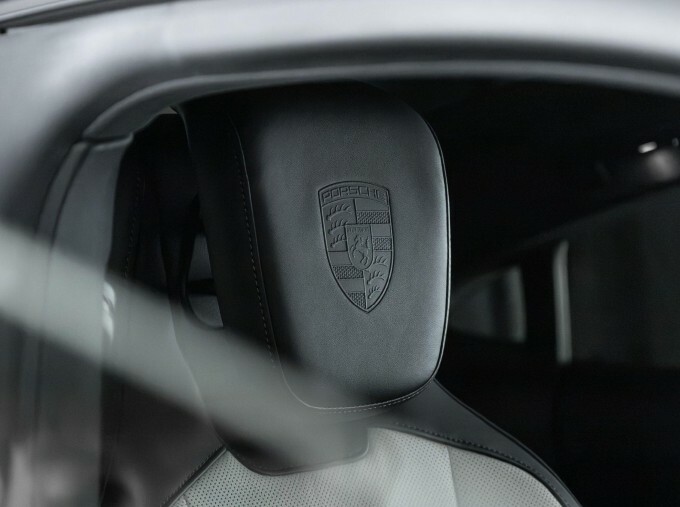 Porsche Taycan 420Kw 4S 93Kwh Grey #81