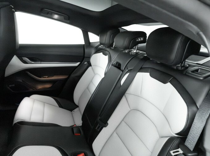 Porsche Taycan 420Kw 4S 93Kwh Grey #72