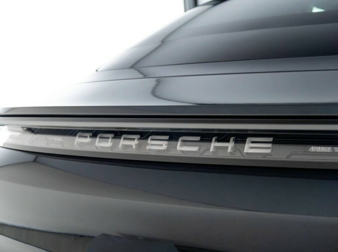 Porsche Taycan 420Kw 4S 93Kwh Grey #11