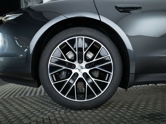 Porsche Taycan 420Kw 4S 93Kwh Grey #60