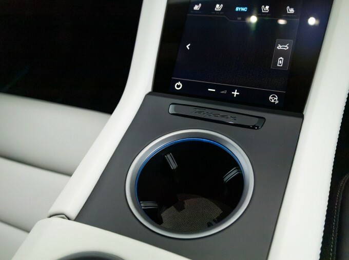 Porsche Taycan 420Kw 4S 93Kwh Grey #57