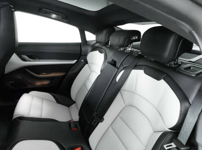 Porsche Taycan 420Kw 4S 93Kwh Grey #21