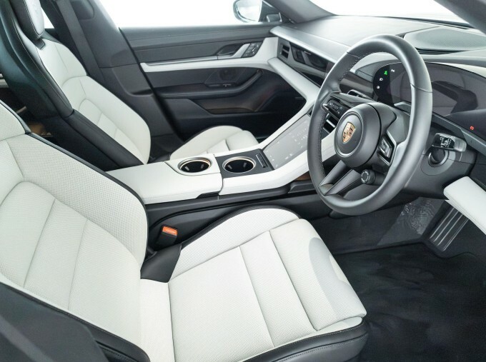 Porsche Taycan 420Kw 4S 93Kwh Grey #54