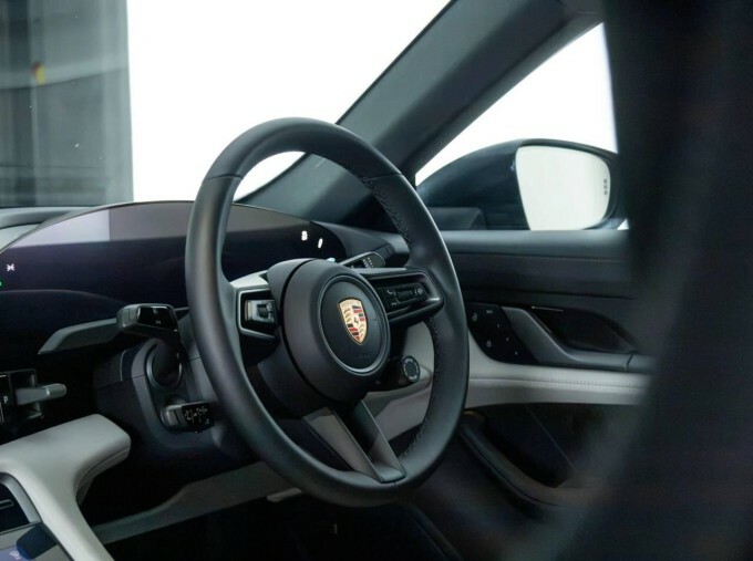 Porsche Taycan 420Kw 4S 93Kwh Grey #27