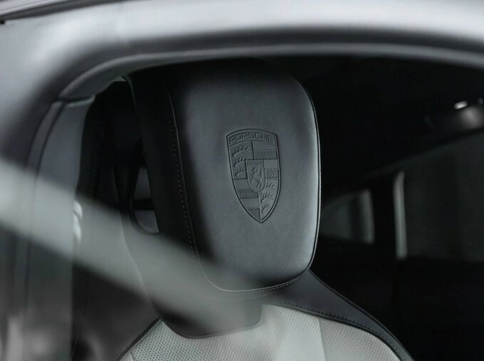 Porsche Taycan 420Kw 4S 93Kwh Grey #29