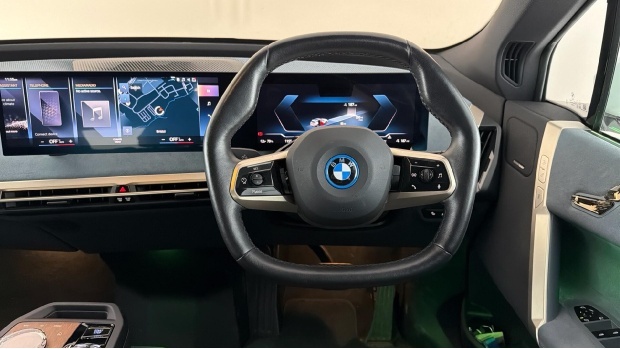 BMW iX 40 76.6Kwh M Sport Xdrive 5-Door White #5