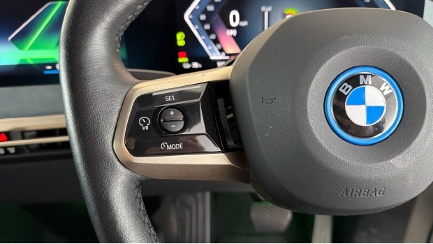 BMW iX 40 76.6Kwh M Sport Xdrive Blue #17