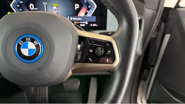 BMW iX 40 76.6Kwh M Sport Xdrive Blue #18