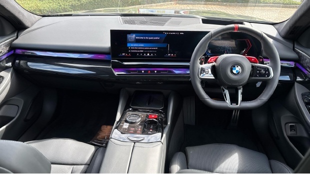 BMW M5 22.1Kwh Touring Steptronic Xdrive Euro 6 5-Door Blue #4
