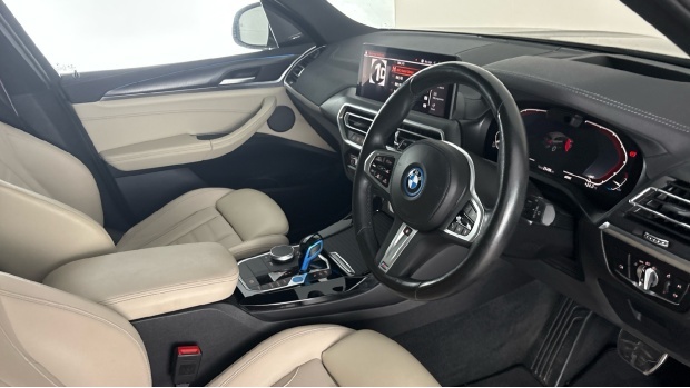 BMW iX3 80Kwh M Sport Pro Black #6