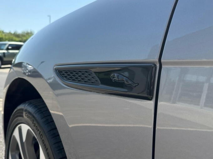 Jaguar F-Pace 2.0L D200 R-dynamic Se Pan Roof 22 Hawke Alloys Black #21