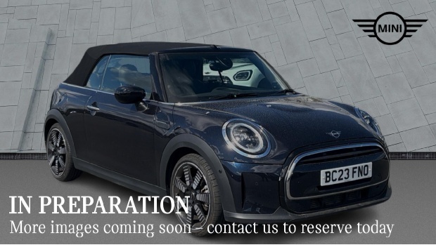 Mini Convertible Cooper Exclusive Steptronic Euro 6 2-Door Black