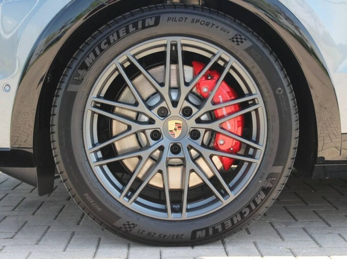 Porsche Cayenne 4.0T V8 Gts Tiptronicswd Euro 6 5-Door Grey #6