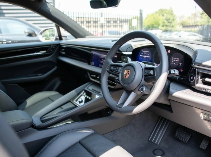 Porsche Macan Macan Suv #4