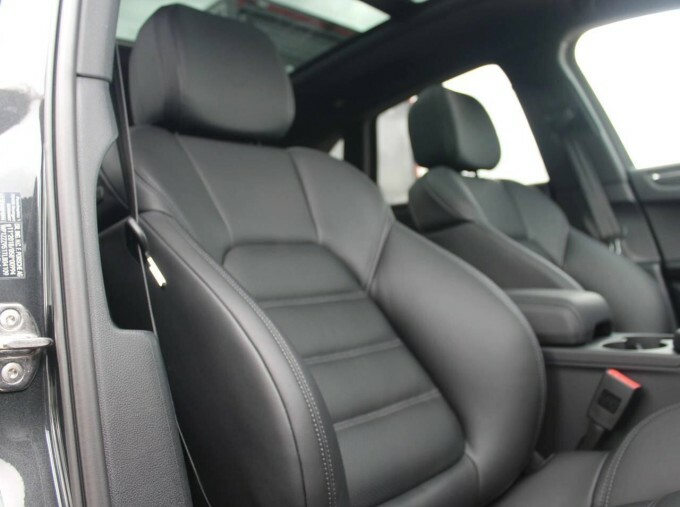 Porsche Macan 2.0T T Pdk 4Wd Euro 6 5-Door Grey #4
