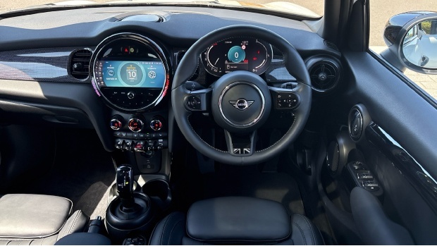 Mini Hatch Cooper Exclusive Steptronic Euro 6 White #5